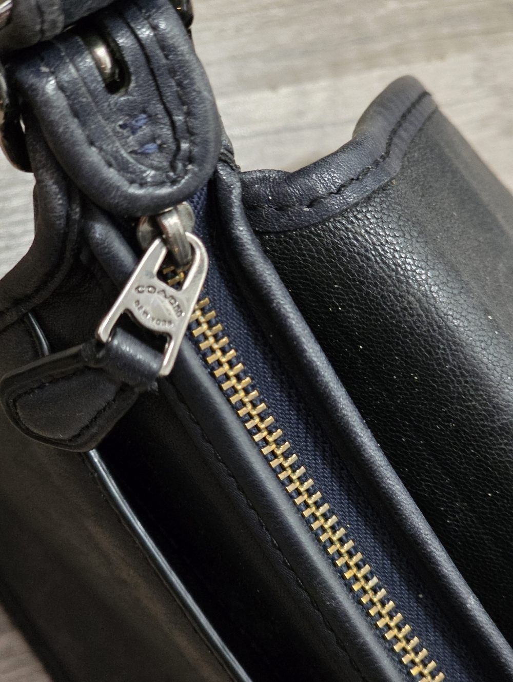 Vintage 90s COACH LUNE SADDLE BAG mini Classic Black Leather Crossbody Y2K - Picture 15 of 16